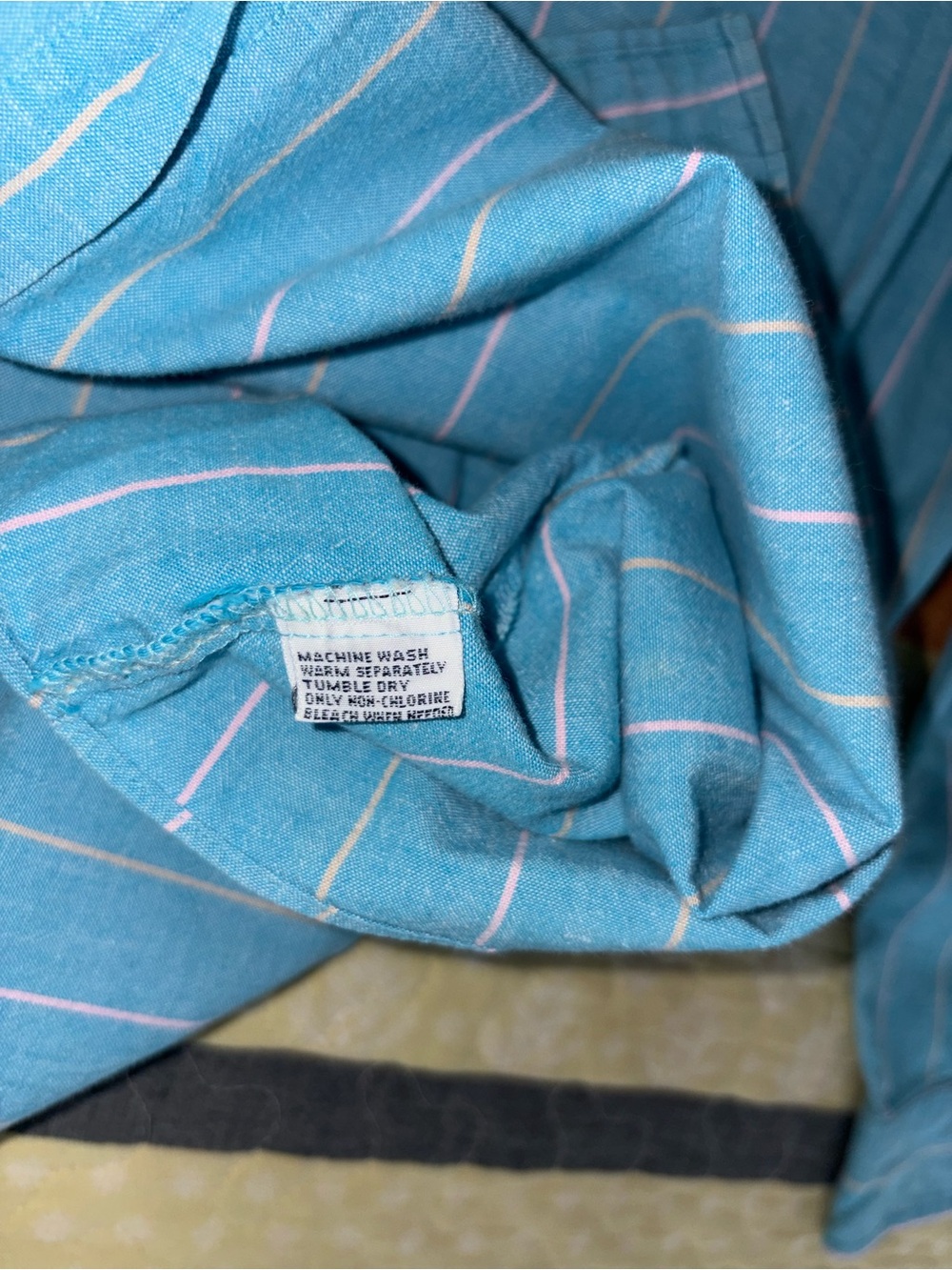 Vintage 1960s Van Heusen Men’s Light Blue Striped Button-Down Shirt size XL - Picture 3 of 5